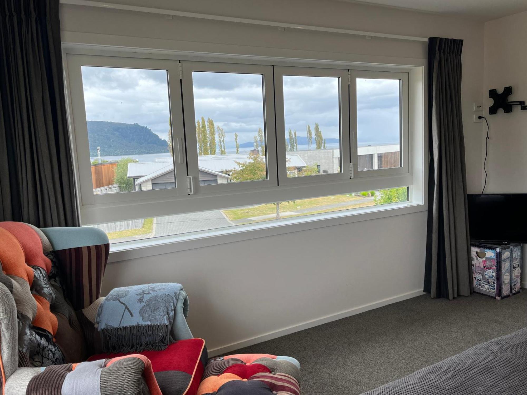 Large And Luxurious At The Lake Kinloch Exteriör bild